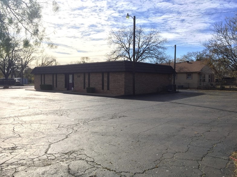 240 S Mockingbird Ln, Abilene, TX for lease - Building Photo - Image 2 of 10