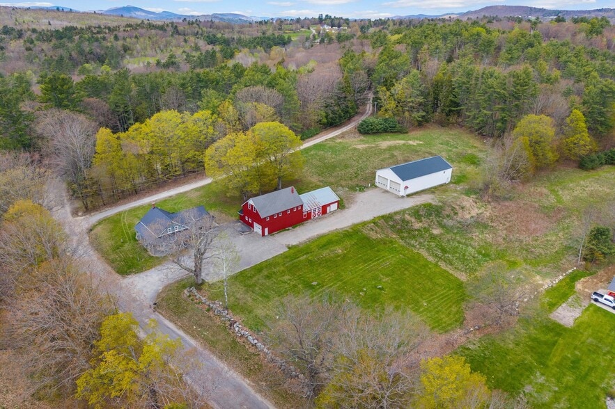 61 Hathaway Hill Rd, Livermore, ME à vendre - Photo du bâtiment - Image 1 de 9