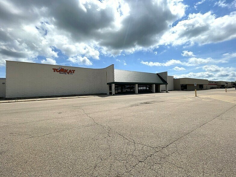 2-20 Northpoint Dr, Streator, IL à vendre - Photo du bâtiment - Image 3 de 10
