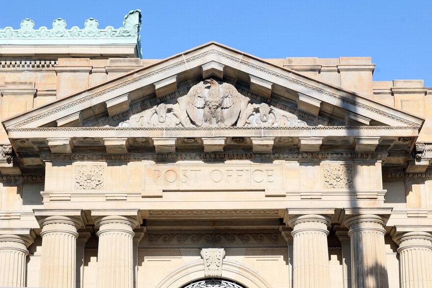 1300 Jefferson Ave, Toledo, OH à louer - Photo du bâtiment - Image 3 de 18