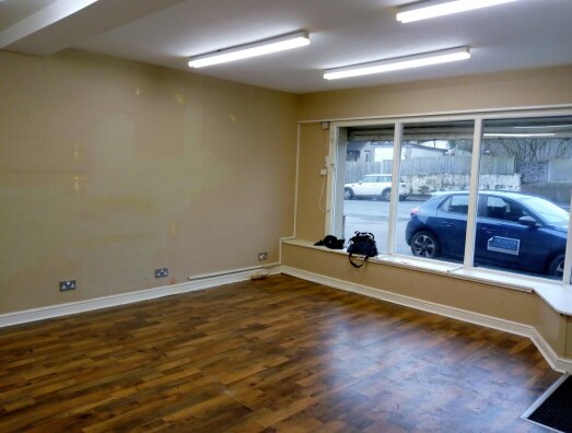 63 Highfield Rd, Carnforth for lease Interior Photo- Image 1 of 1