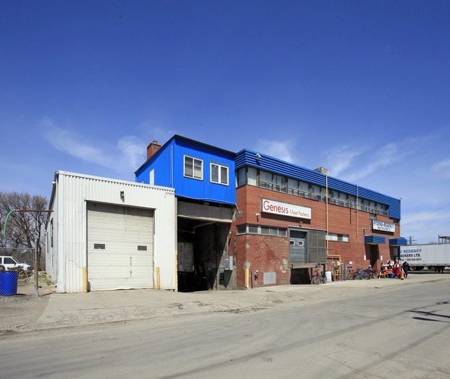 Plus de détails pour 70 Glen Scarlett Rd, Toronto, ON - Industriel à vendre