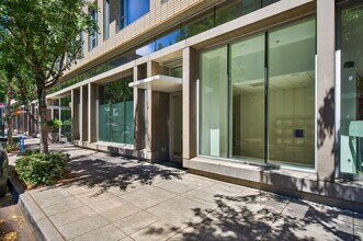 923 NW Glisan St, Portland, OR for lease Building Photo- Image 2 of 29