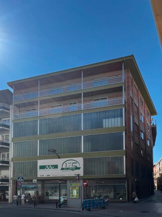 More details for Calle Oncinellas, 3, Barbastro - Multifamily for Sale