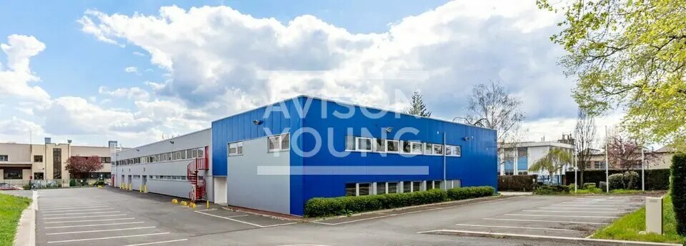 Flex in Bezons for lease - Building Photo - Image 2 of 2