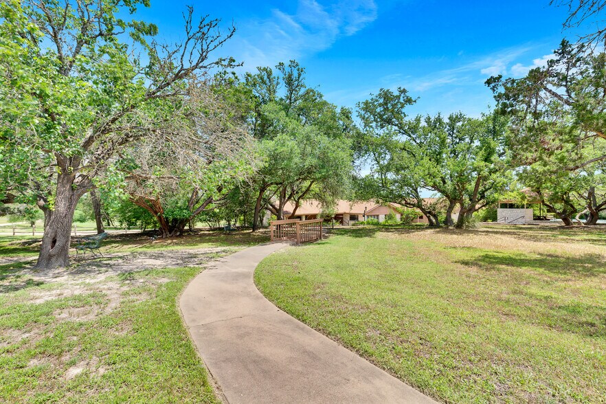 3035 W Highway 290, Dripping Springs, TX à vendre - Photo du bâtiment - Image 2 de 22