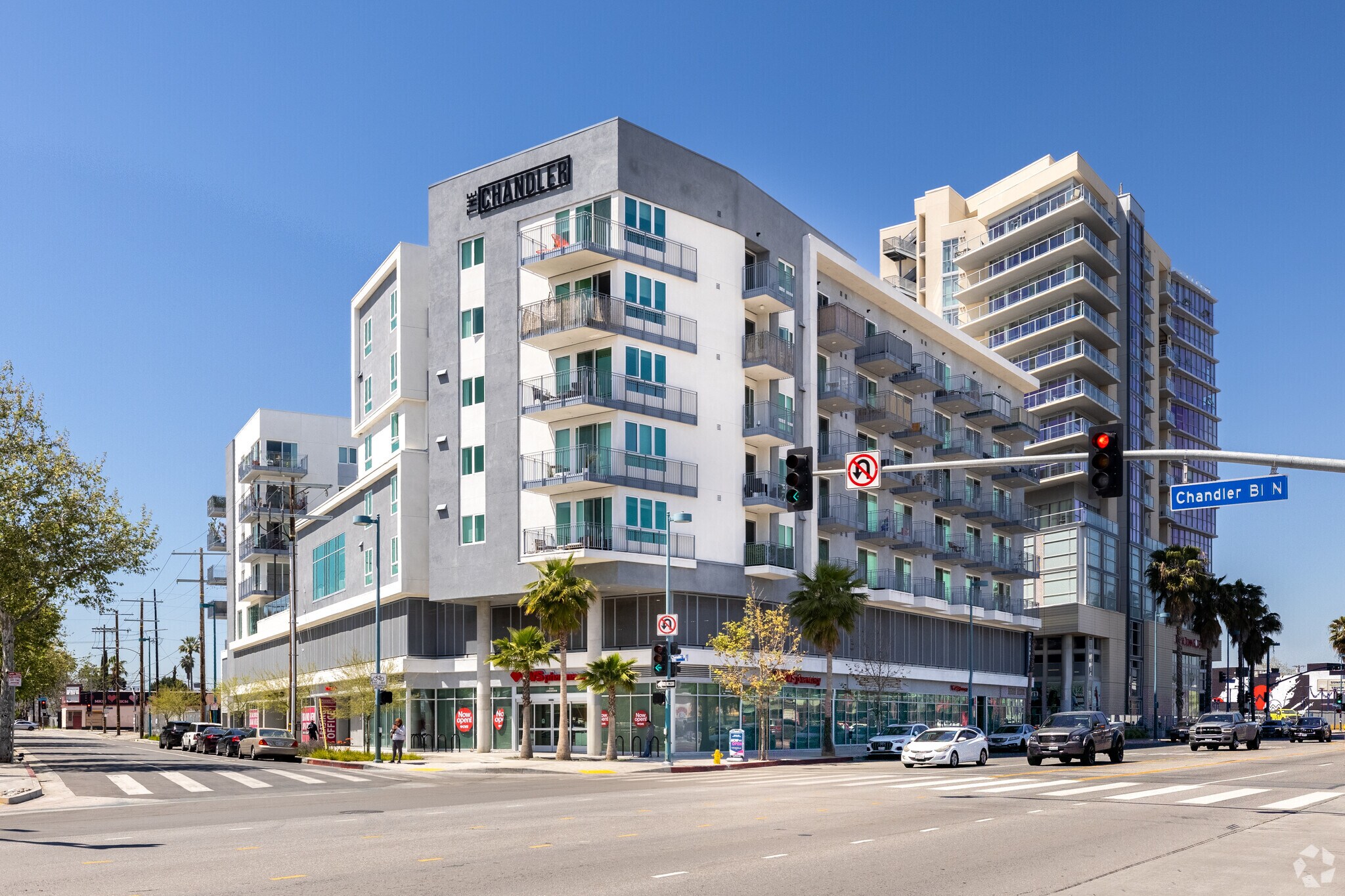 5401 Lankershim Blvd, North Hollywood, CA for lease Building Photo- Image 1 of 4