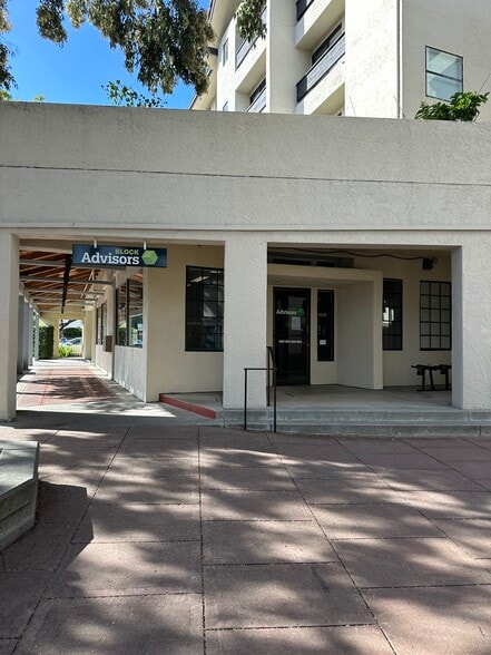 675-685 High St, Palo Alto, CA à louer - Photo du bâtiment - Image 3 de 10