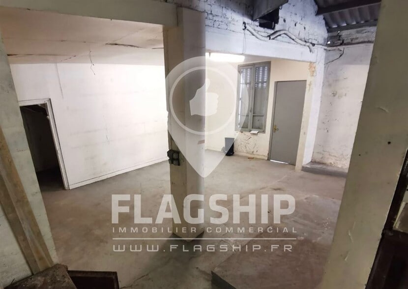 Industrial in Paris for lease - Interior Photo - Image 3 of 5