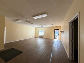 4261 Spruce Creek Rd, Port Orange, FL for lease Interior Photo- Image 2 of 4