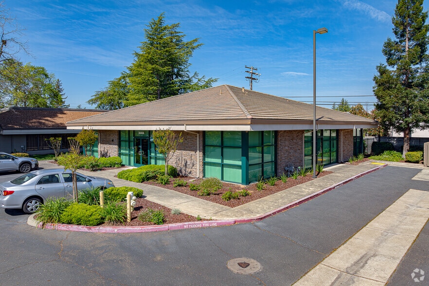 3840 Watt Ave, Sacramento, CA for sale - Primary Photo - Image 1 of 45