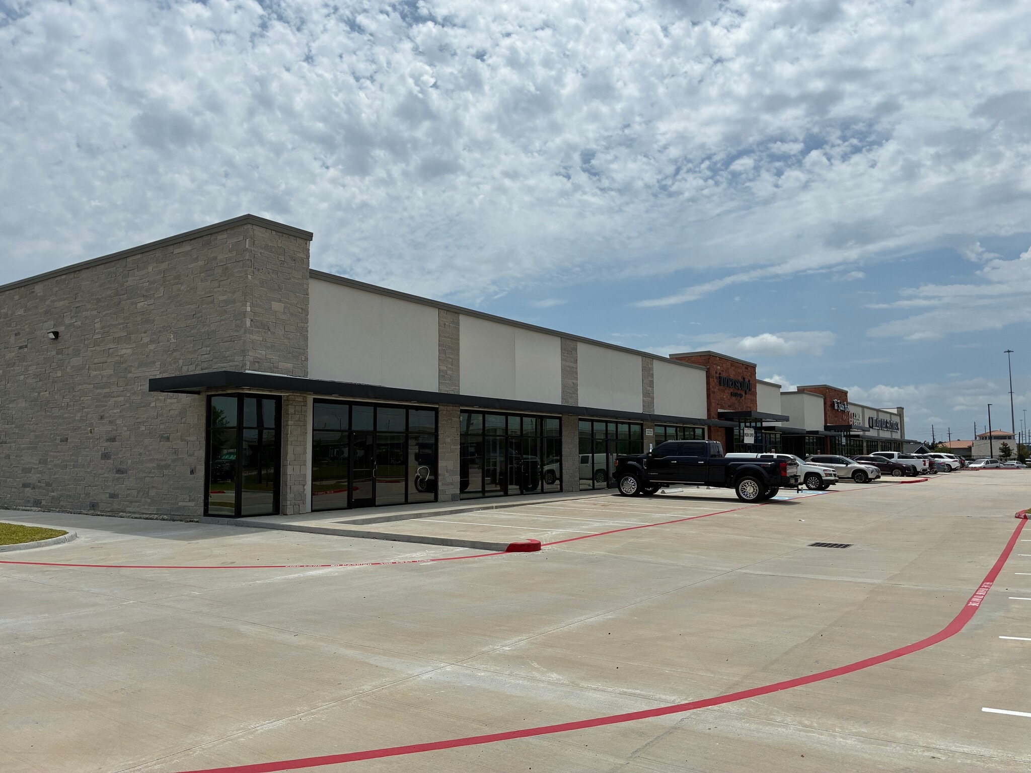 27104 TX-249, Tomball, TX à louer Photo du bâtiment- Image 1 de 2