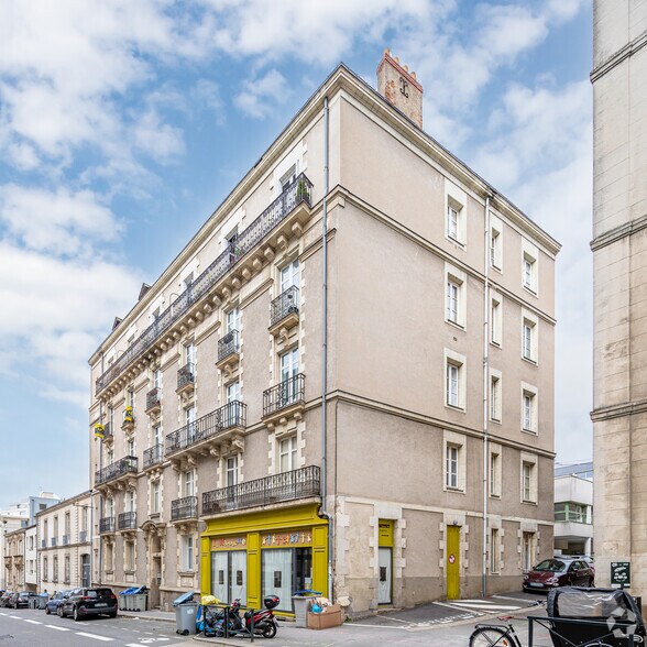 2 Bis Rue Dobrée, Nantes à louer - Photo du bâtiment - Image 2 de 2