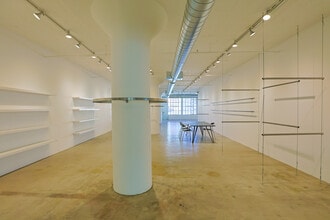 127 E 9th St, Los Angeles, CA à louer Photo intérieure- Image 2 de 16