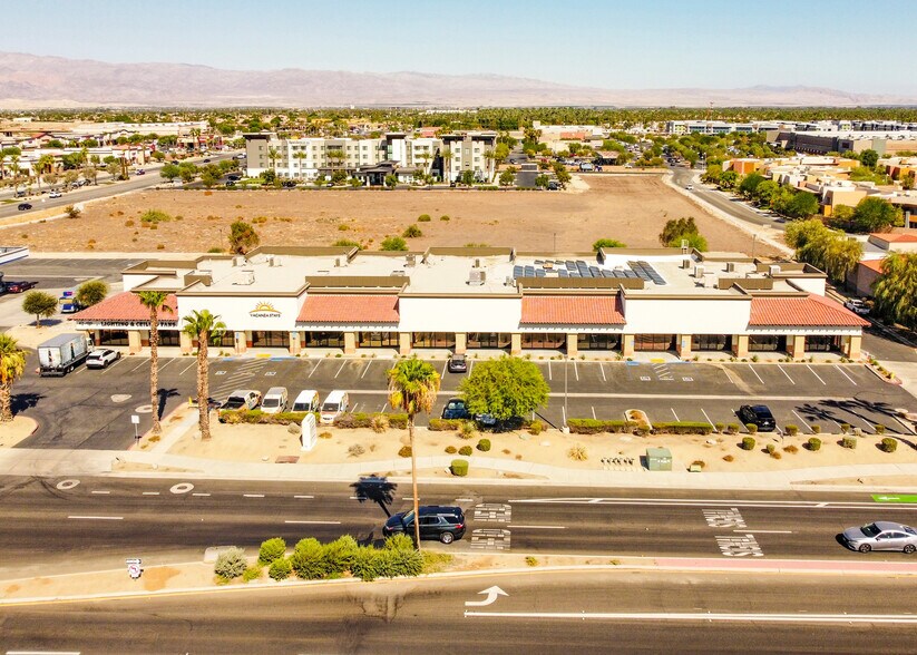 47120 Dune Palms Rd, La Quinta, CA à vendre - Photo du bâtiment - Image 2 de 10