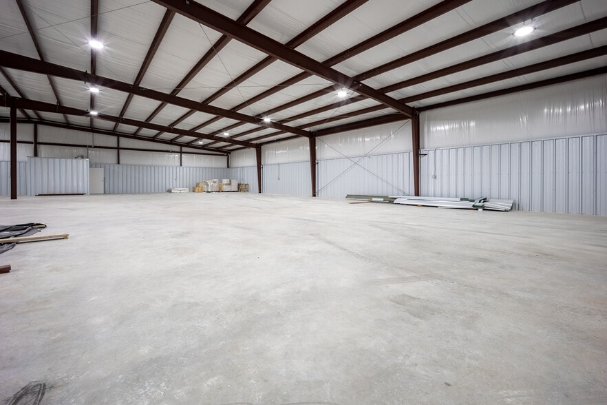 6600 S I 35 Service Rd, Oklahoma City, OK for lease - Building Photo - Image 3 of 23