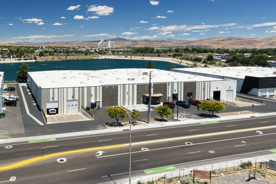 2609-2615 Mill St, Reno, NV à louer - Photo du bâtiment - Image 3 de 12