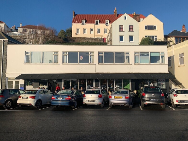 South Esplanade, Guernsey for lease - Primary Photo - Image 1 of 3
