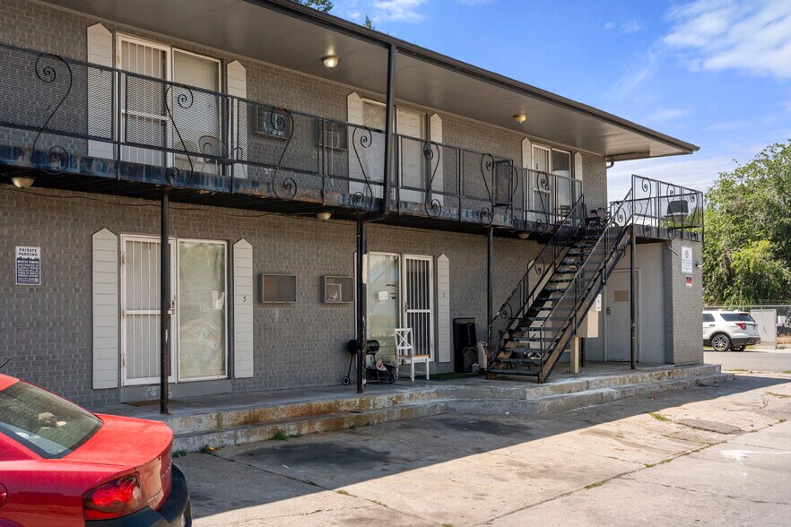 1474 Xenia St, Denver, CO à vendre - Photo du bâtiment - Image 3 de 11