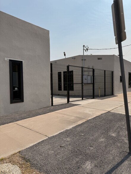 1001-1005 4th St NW, Albuquerque, NM à vendre - Photo du bâtiment - Image 2 de 3