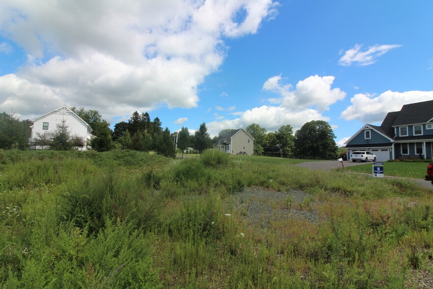 4 Wade Farm Rd, Califon, NJ for sale - Building Photo - Image 2 of 9