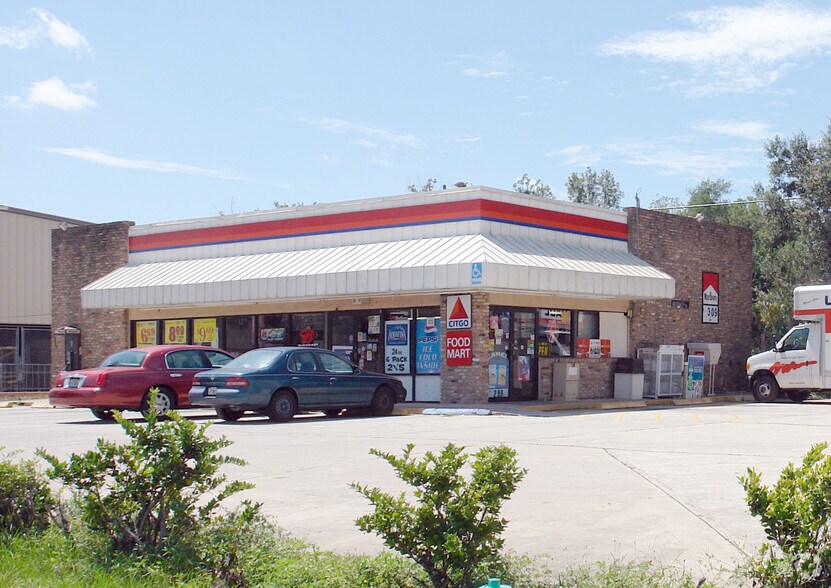 2009 N Cocoa Blvd, Cocoa, FL à vendre - Photo du bâtiment - Image 1 de 5