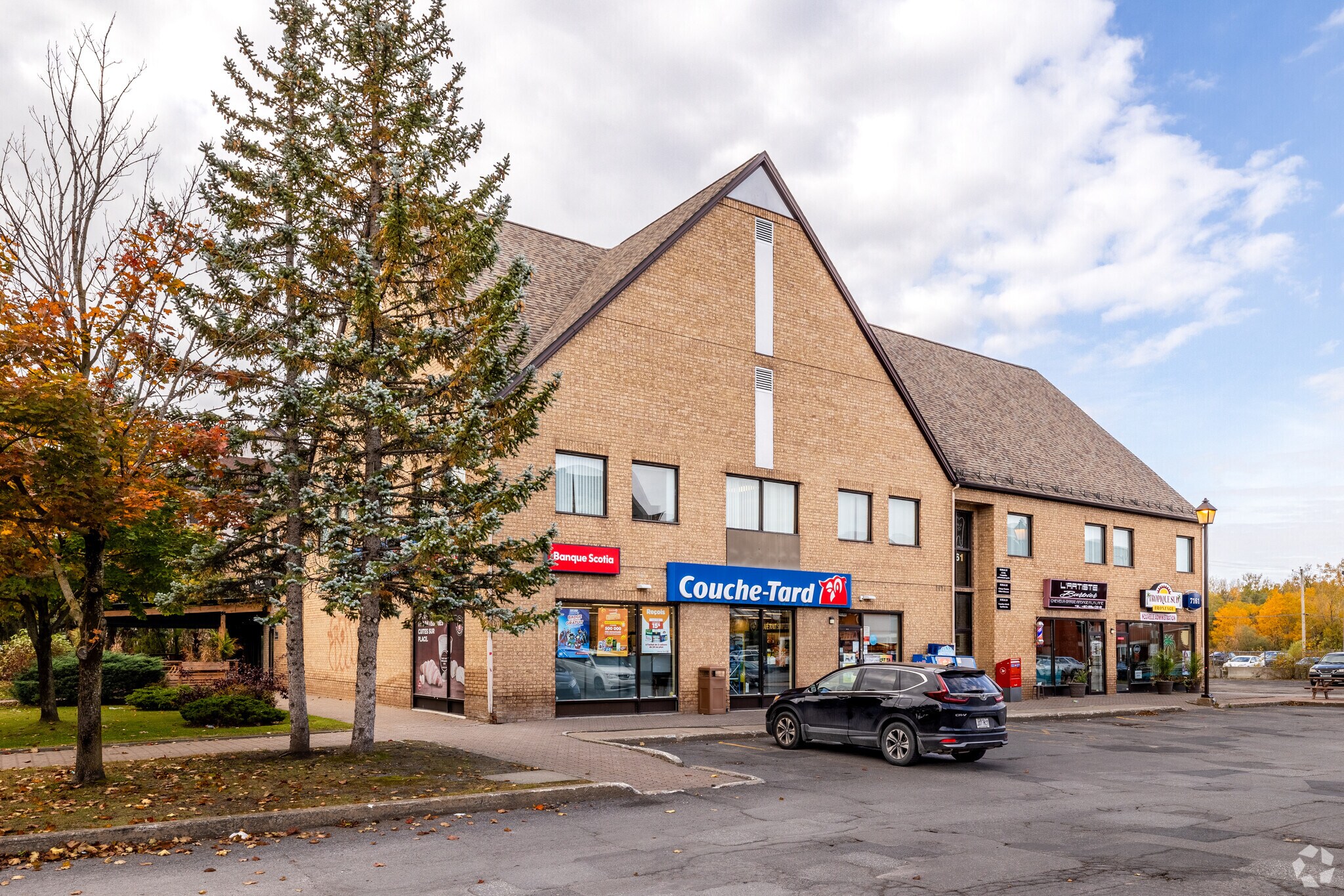 7161 Boul Cousineau, Saint-hubert, QC for sale Building Photo- Image 1 of 1