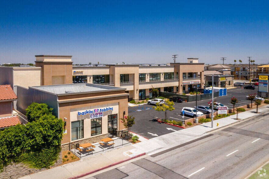 1219 Lomita Blvd, Harbor City, CA à louer - Photo du bâtiment - Image 2 de 6