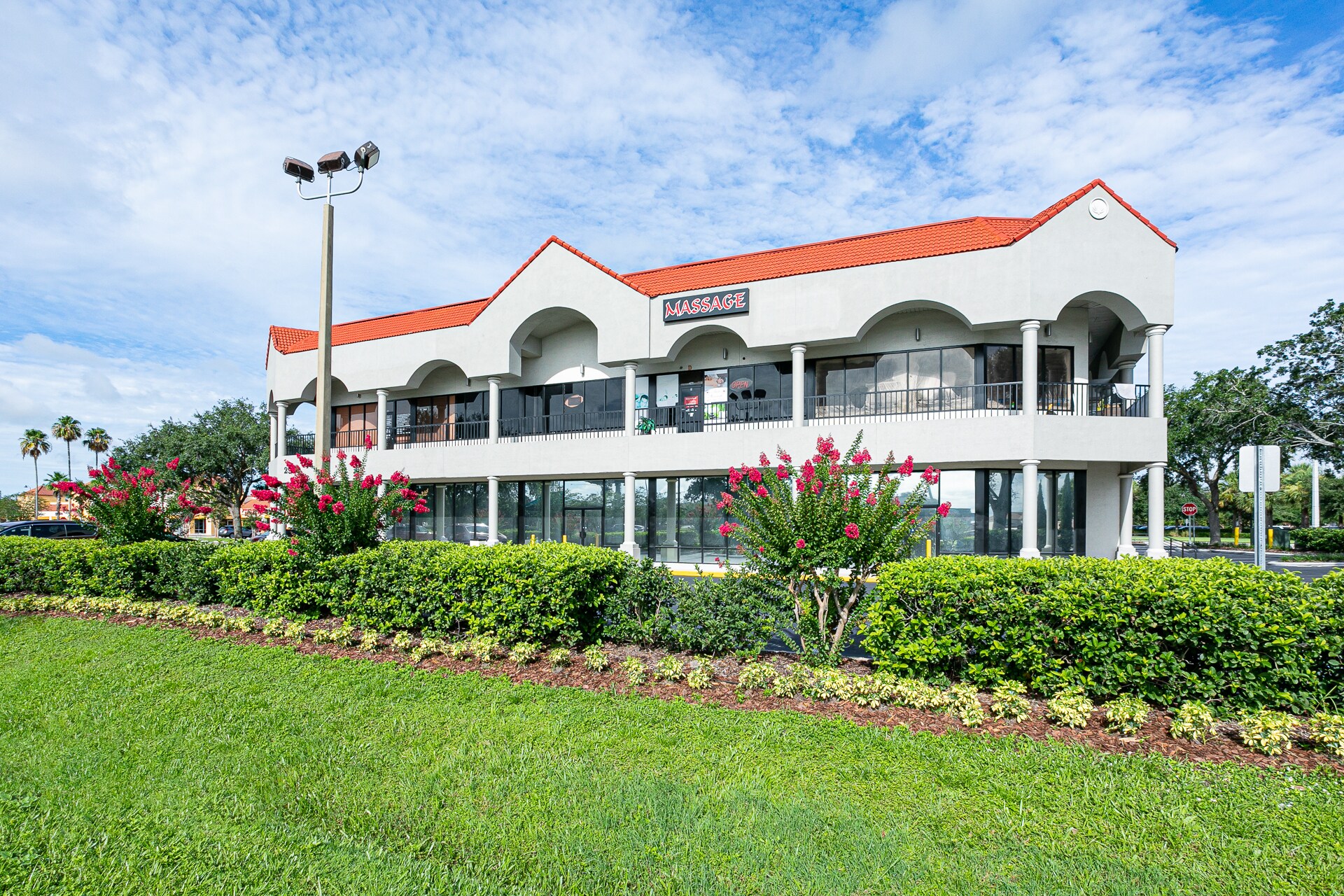 2956-2960 Vineland Rd, Kissimmee, FL à louer Photo principale- Image 1 de 16