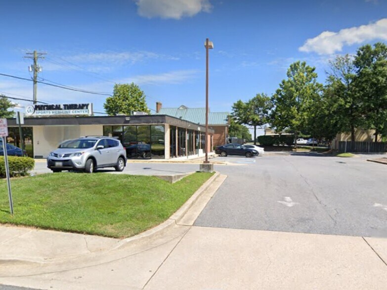 14113 Baltimore Ave, Laurel, MD à louer - Photo du bâtiment - Image 2 de 9