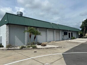 4249 Clark Rd, Sarasota, FL à louer Photo intérieure- Image 1 de 1