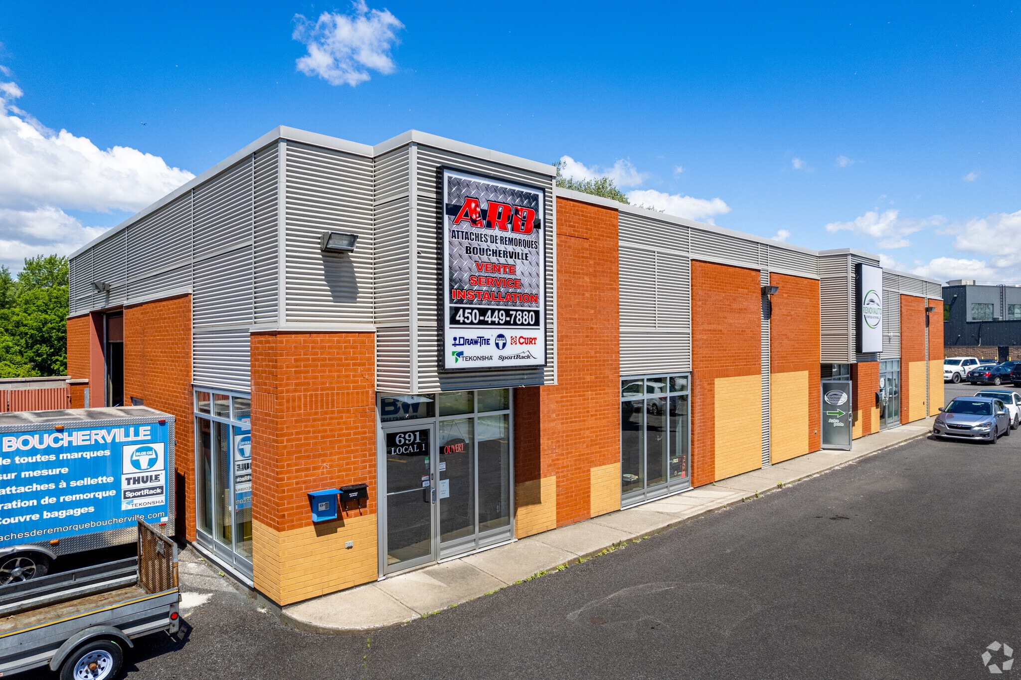 691 Ch Du Lac, Boucherville, QC for sale Primary Photo- Image 1 of 1