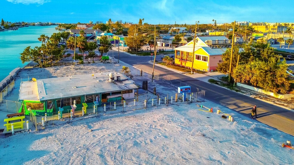 7308 Sunset Way, Saint Pete Beach, FL à vendre - Aérien - Image 3 de 23