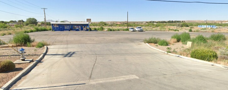 1090 Country Club Rd, Sunland Park, NM à louer - Photo du bâtiment - Image 2 de 2