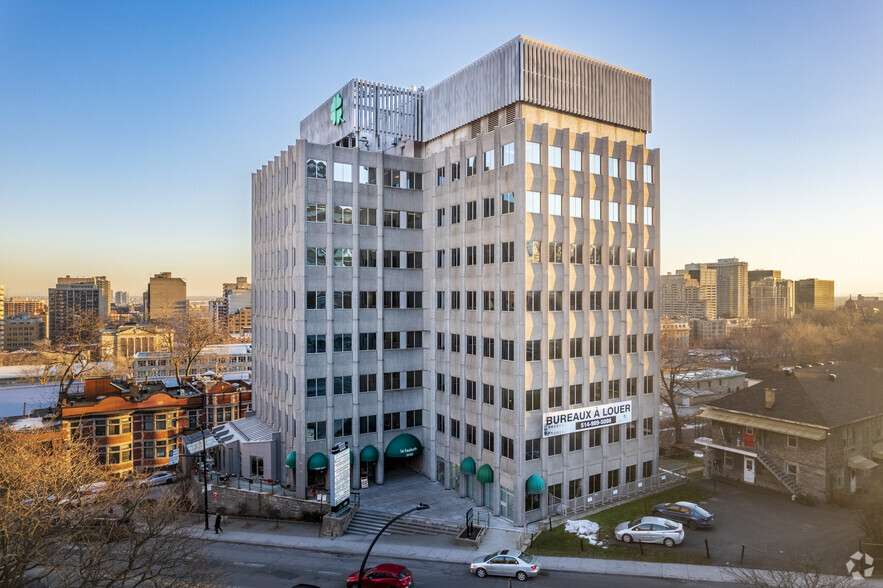 3550 Ch De La Côte-Des-Neiges, Montréal, QC à louer - Photo principale - Image 1 de 5