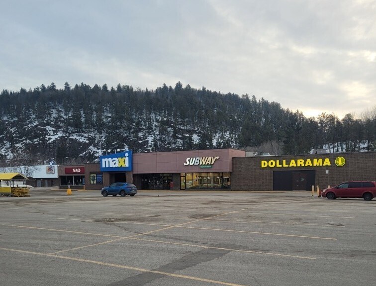 1200 Boul Ducharme, La Tuque, QC for sale Primary Photo- Image 1 of 1