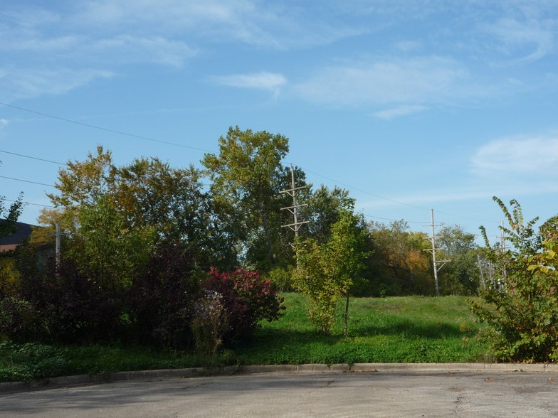 2044 Wesley Ave, Evanston, IL for sale - Building Photo - Image 3 of 3