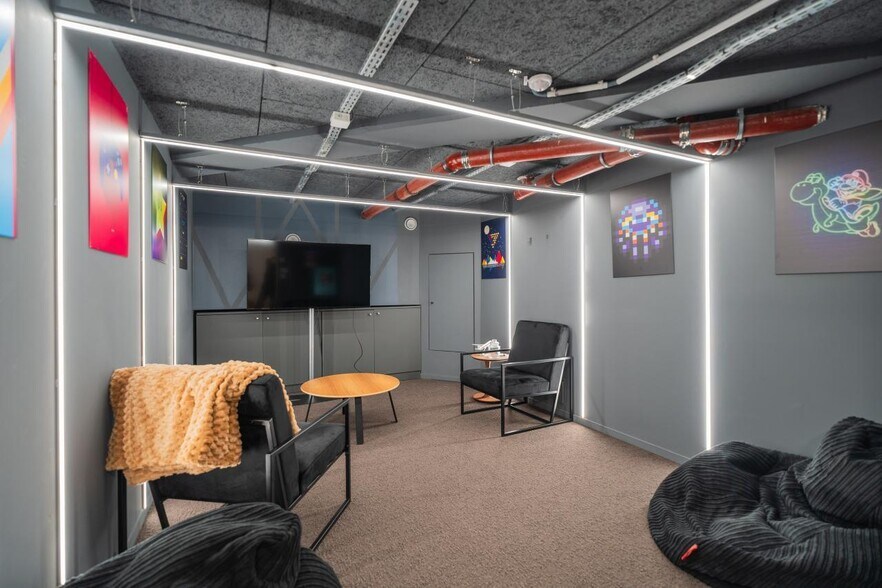 16 Rue Henri Régnault, Courbevoie à louer - Photo du bâtiment - Image 3 de 34