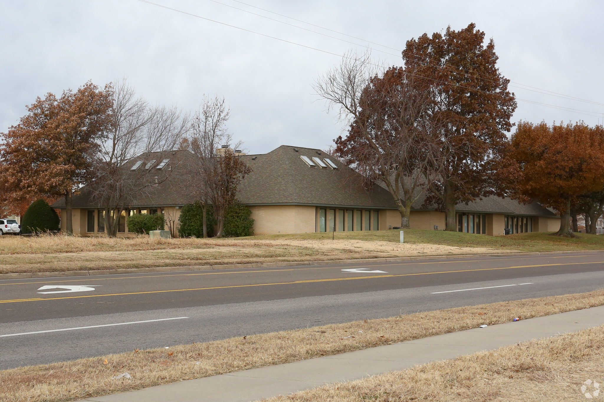 2300-2310 SW 89th St, Oklahoma City, OK for lease Primary Photo- Image 1 of 19