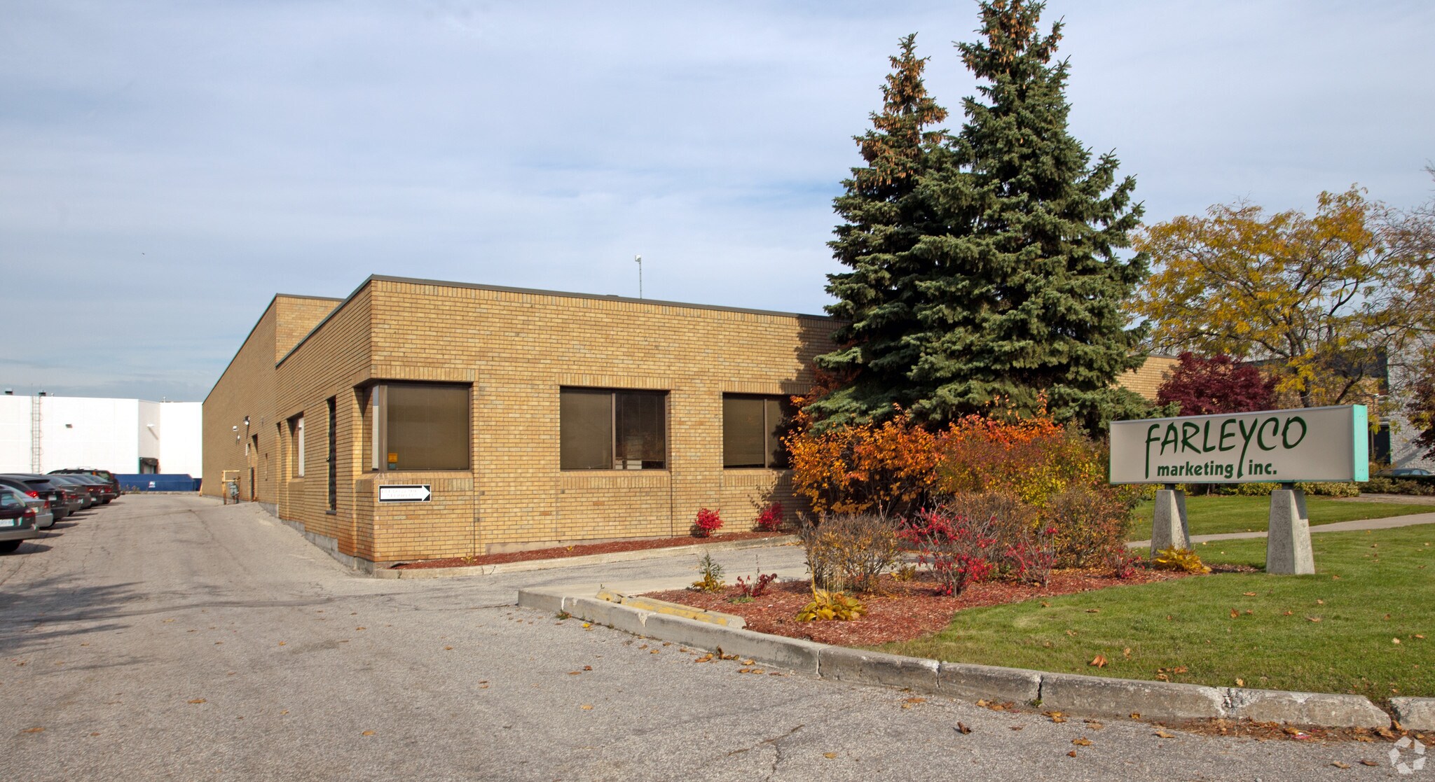 30 E Wilmot St, Richmond Hill, ON à vendre Photo principale- Image 1 de 1