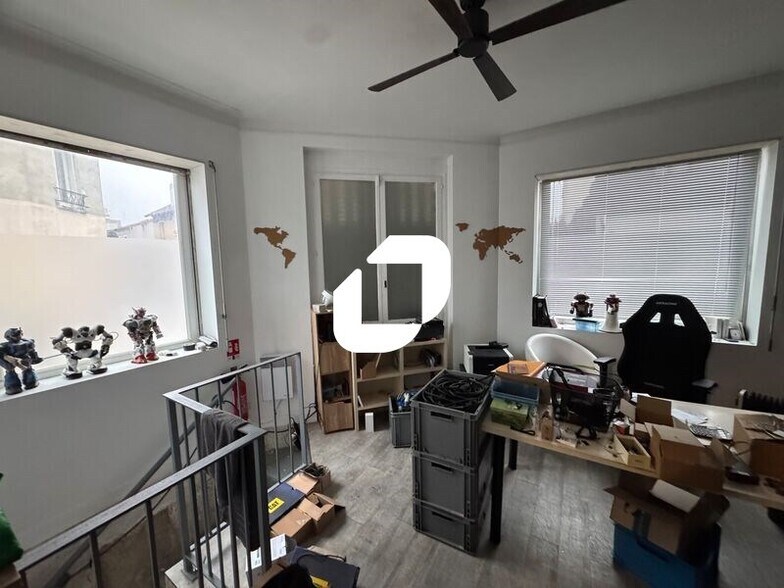 Bureau dans Vanves à louer - Photo du bâtiment - Image 2 de 16