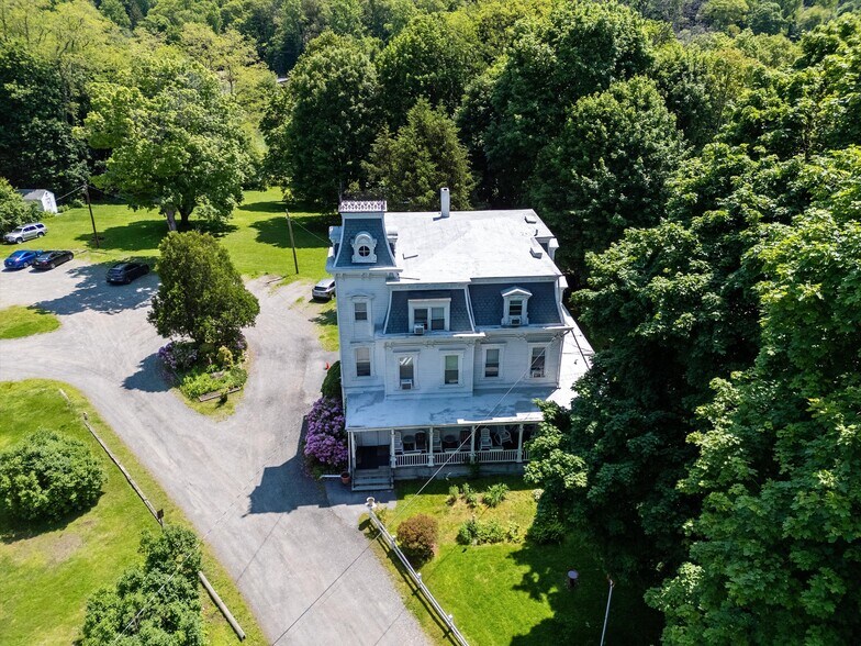 1860 E Main St, Mohegan Lake, NY à vendre - Photo du bâtiment - Image 2 de 33