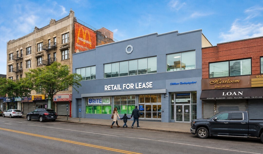 960 Southern Blvd, Bronx, NY à louer Photo principale- Image 1 de 5