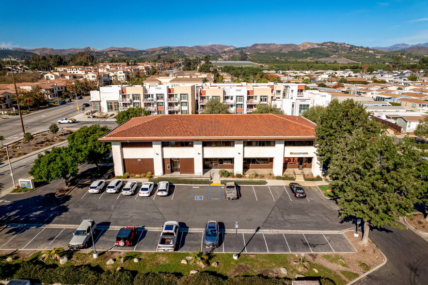 310 S Wells Rd, Ventura, CA for lease - Building Photo - Image 2 of 20