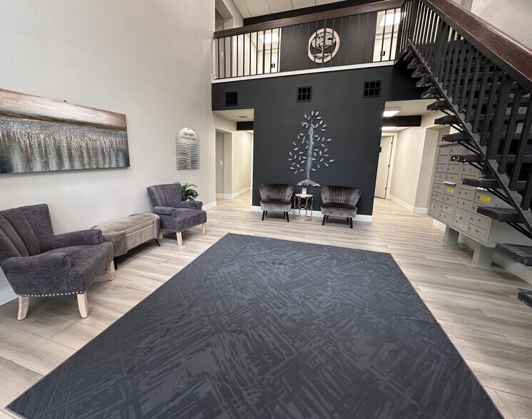 1720 El Jobean Rd, Port Charlotte, FL à louer - Photo principale - Image 1 de 10