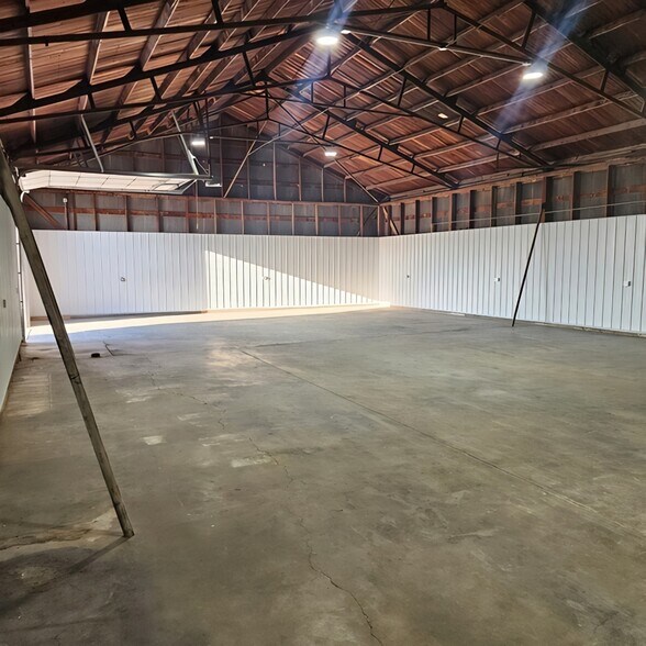 1108 E 22nd St, Hays, KS à louer - Photo intérieure - Image 3 de 4