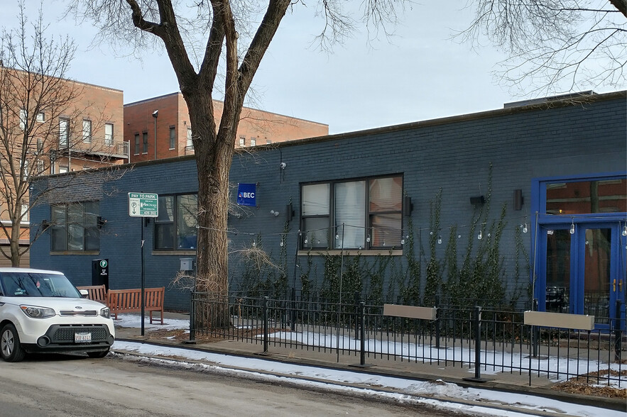 1258 W Belmont Ave, Chicago, IL à vendre - Photo du bâtiment - Image 1 de 1