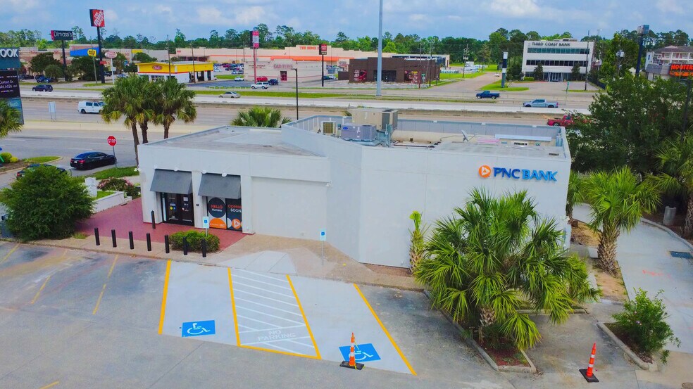 20225 US-59, Humble, TX à vendre - Photo du bâtiment - Image 1 de 8