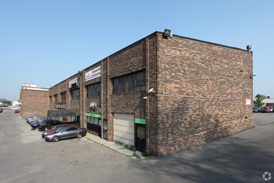 1230 Sheppard Ave, Toronto, ON for lease - Building Photo - Image 2 of 2