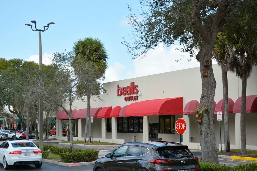 1801-1951 N Pine Island Rd, Plantation, FL for lease - Building Photo - Image 3 of 14